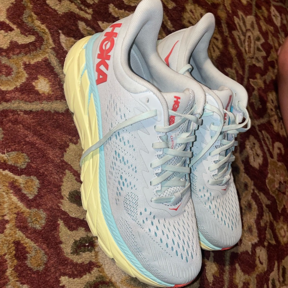 Hoka Clifton 7